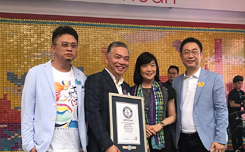 喜見在滬港人團體在上海締造新的健力士世界紀錄慶祝香港回歸祖國二十周年。
