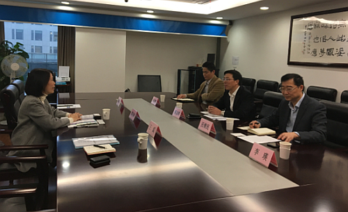 駐浙江聯絡處主任廖鳳嫻（左一）與寧波市教育局局長黃志明（右二）等會面。