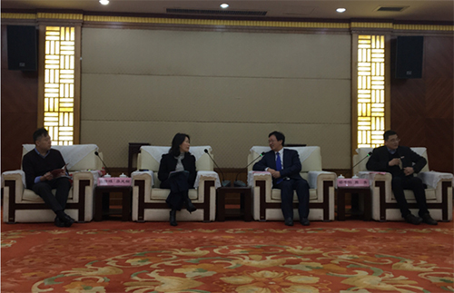 駐浙江聯絡處主任廖鳳嫻（左二）與寧波大學副校長邵千鈞（右二）會面。