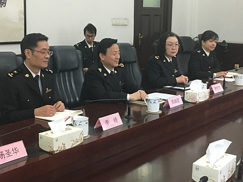 上海海關關長高融昆介紹上海海關相關情況。