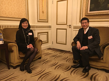 駐滬辦主任鄧仲敏與滬港專業人士聯會會長梁家棟博士。