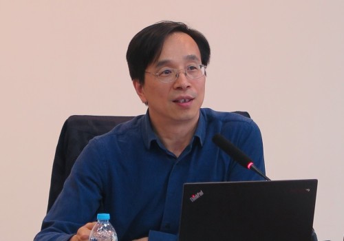 徐先生介紹企業所得稅優惠事項審批制度沿革，分享企業所得稅稅收優惠形式及近期公布的稅收優惠政策。
