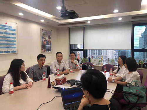 香港科技大學、香港教育大學、香港中文大學、香港浸會大學和香港城市大學的學生了解旅發局上海辦事處在內地如何推廣香港旅遊業。