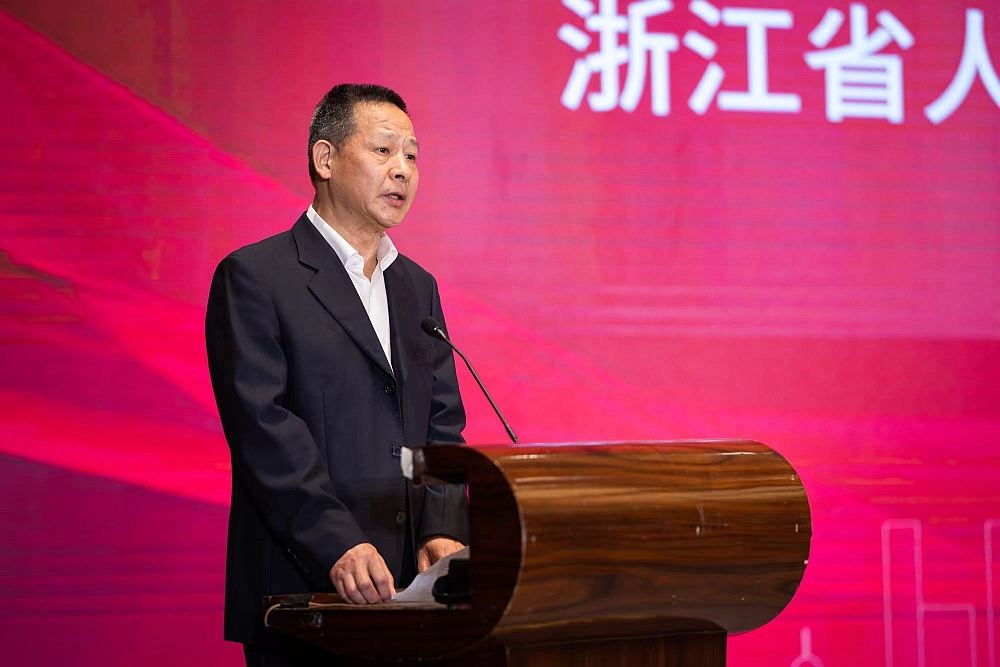 浙江省政府港澳辦副主任姚國文在捐贈儀式上致辭