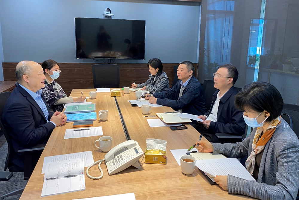 駐浙江聯絡處主任劉銘德（左一）與溫州市港澳辦主任周俊武（右二）會面交流