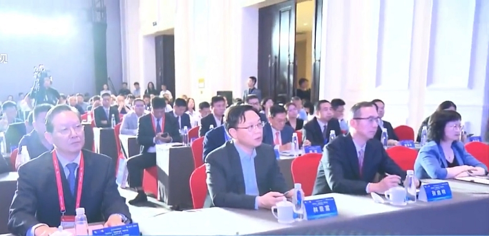 駐滬辦副主任林景富（第一排左二）出席2023世界製造業大會「百家僑企、百家港澳企」項目對接會