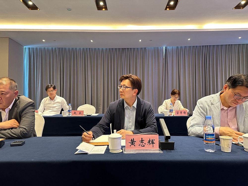 駐山東聯絡處主任黃志輝出席“威港合作創新高品質發展座談會”